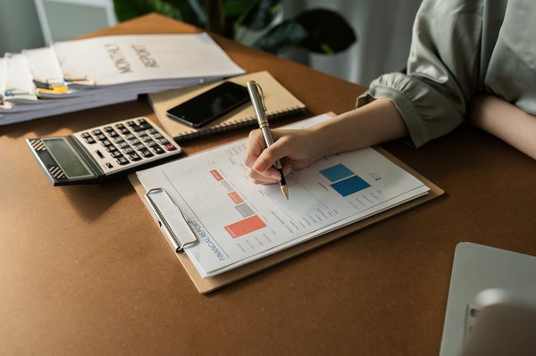 Comment le Procure 2 Pay contribue-t-il à l'amélioration de la trésorerie d'entreprise ?